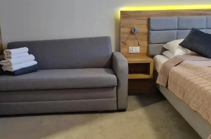 דירה Czarna Gora 130 3*